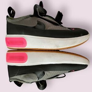 Nike Size 8 Women's Air Max DIA Winter Cargo Khaki Running Shoes, EUC